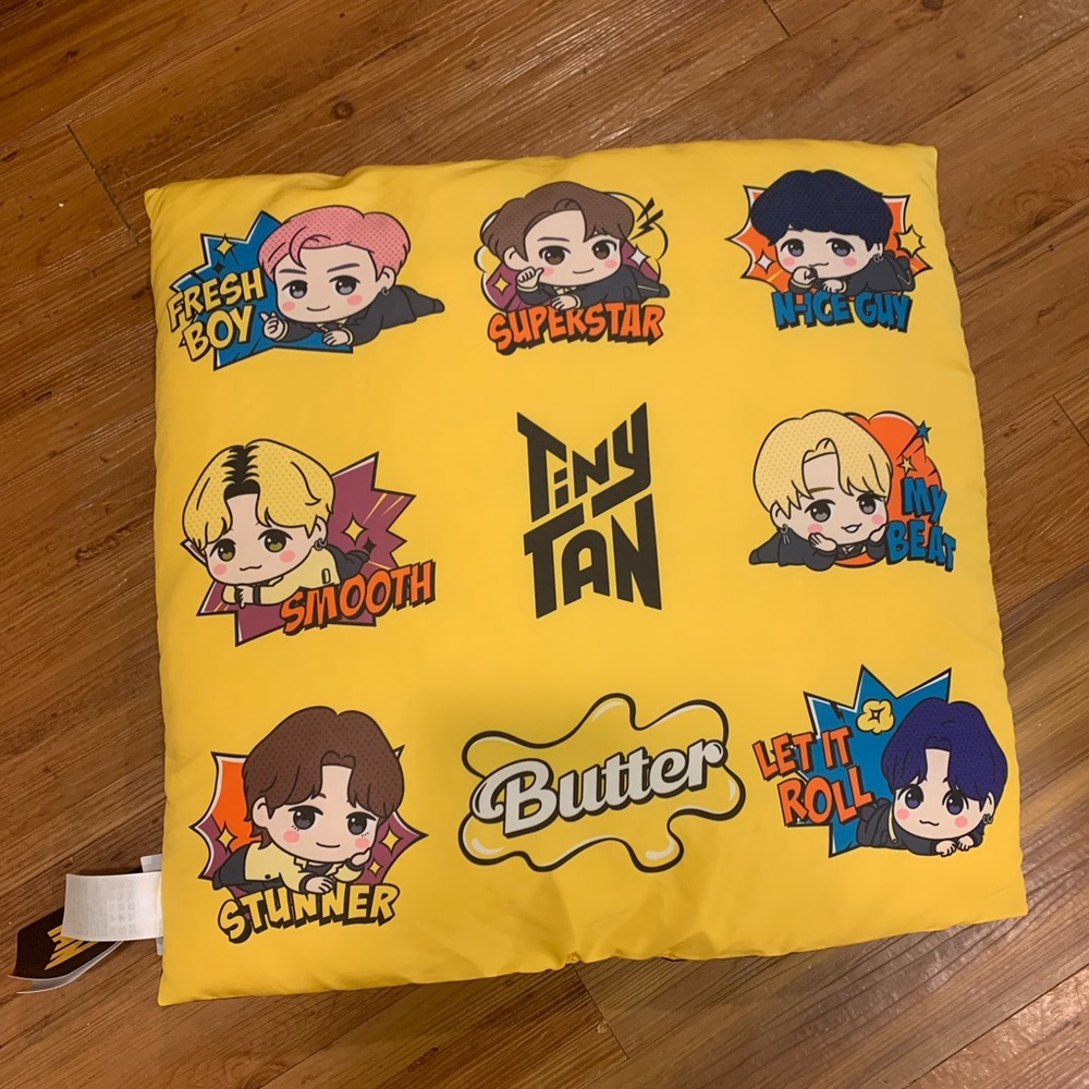 TINY TAN BTS BUTTER PILLOW